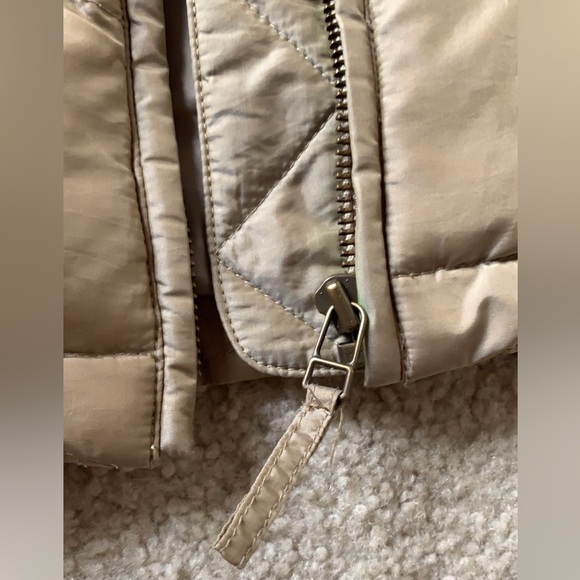 Tan LOFT Puffer Vest with Pockets - Picture 6 of 6